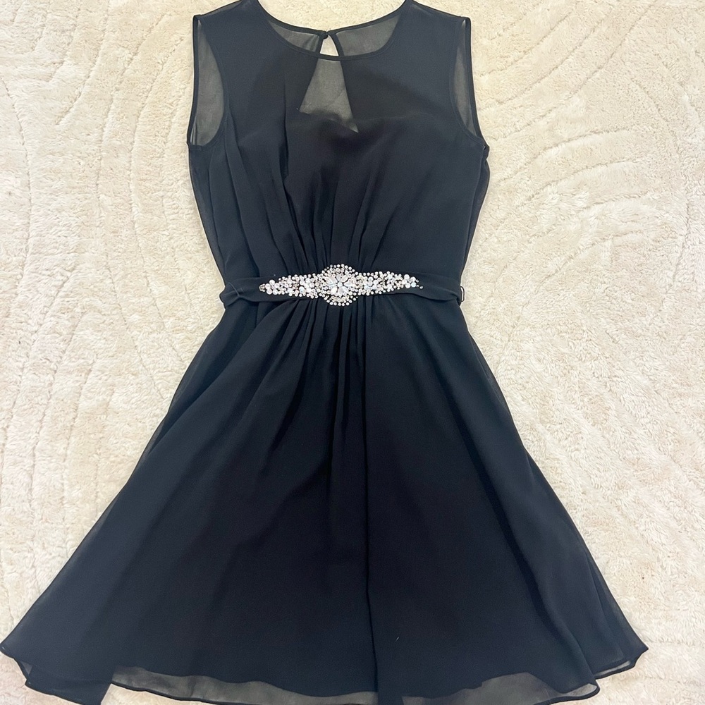 New Look Black Chiffon Mini Dress with Embellished Waist